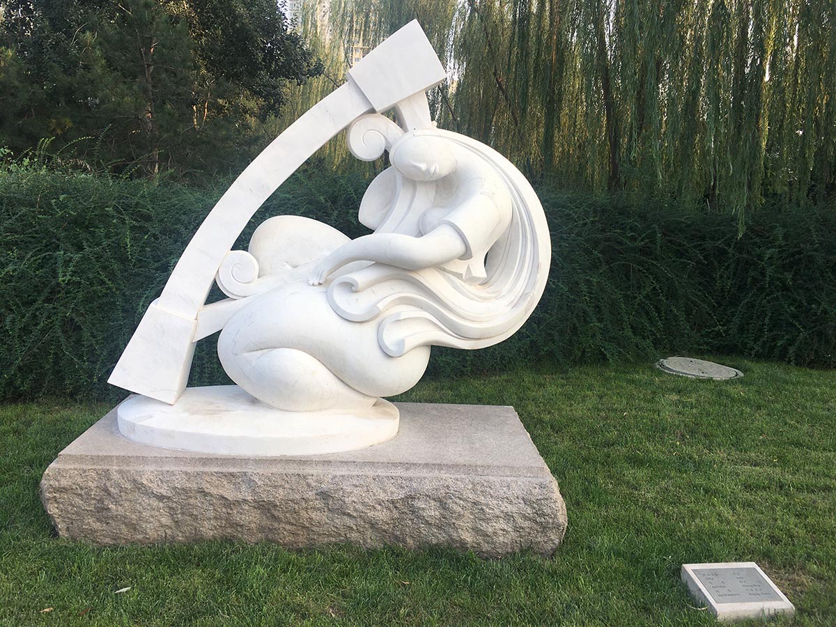 images/art/2020-08-22 北京国际雕塑公园/19.jpg